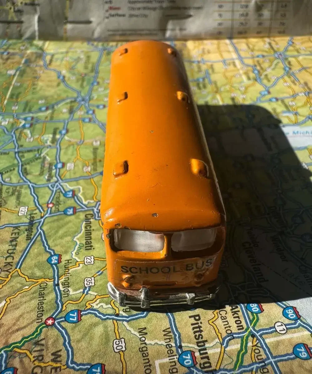 VINTAGE ‘70s ‘80s Zylmex P322 Crown School Bus Diecast Toy
